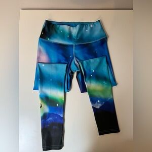 My Inner Fire Aurora Borealis Yoga Pants Size 6
